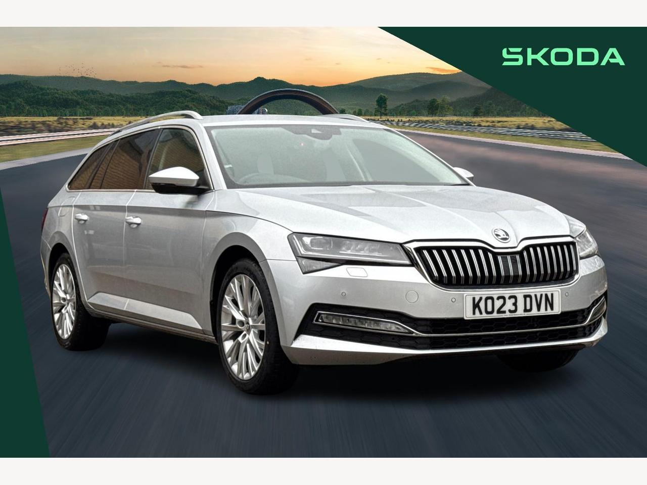 Main listing image - Skoda Superb Estate