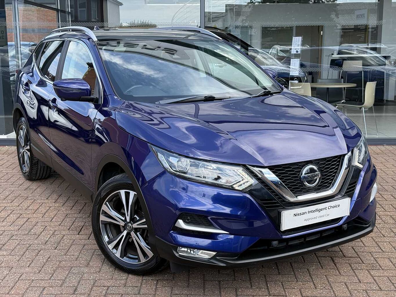 Main listing image - Nissan Qashqai