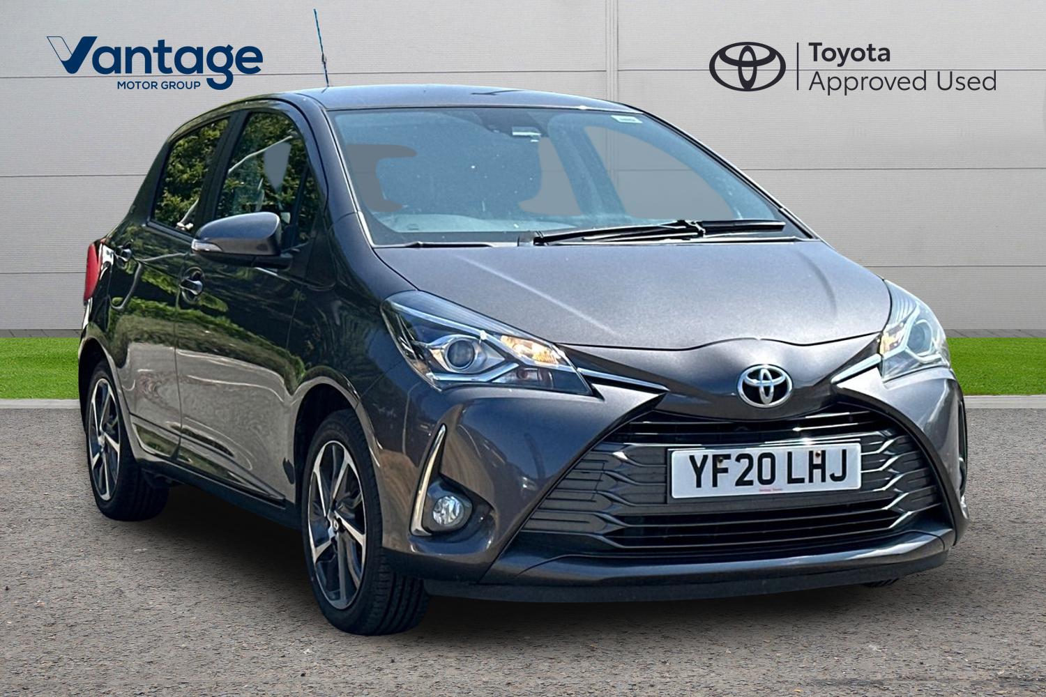 Main listing image - Toyota Yaris