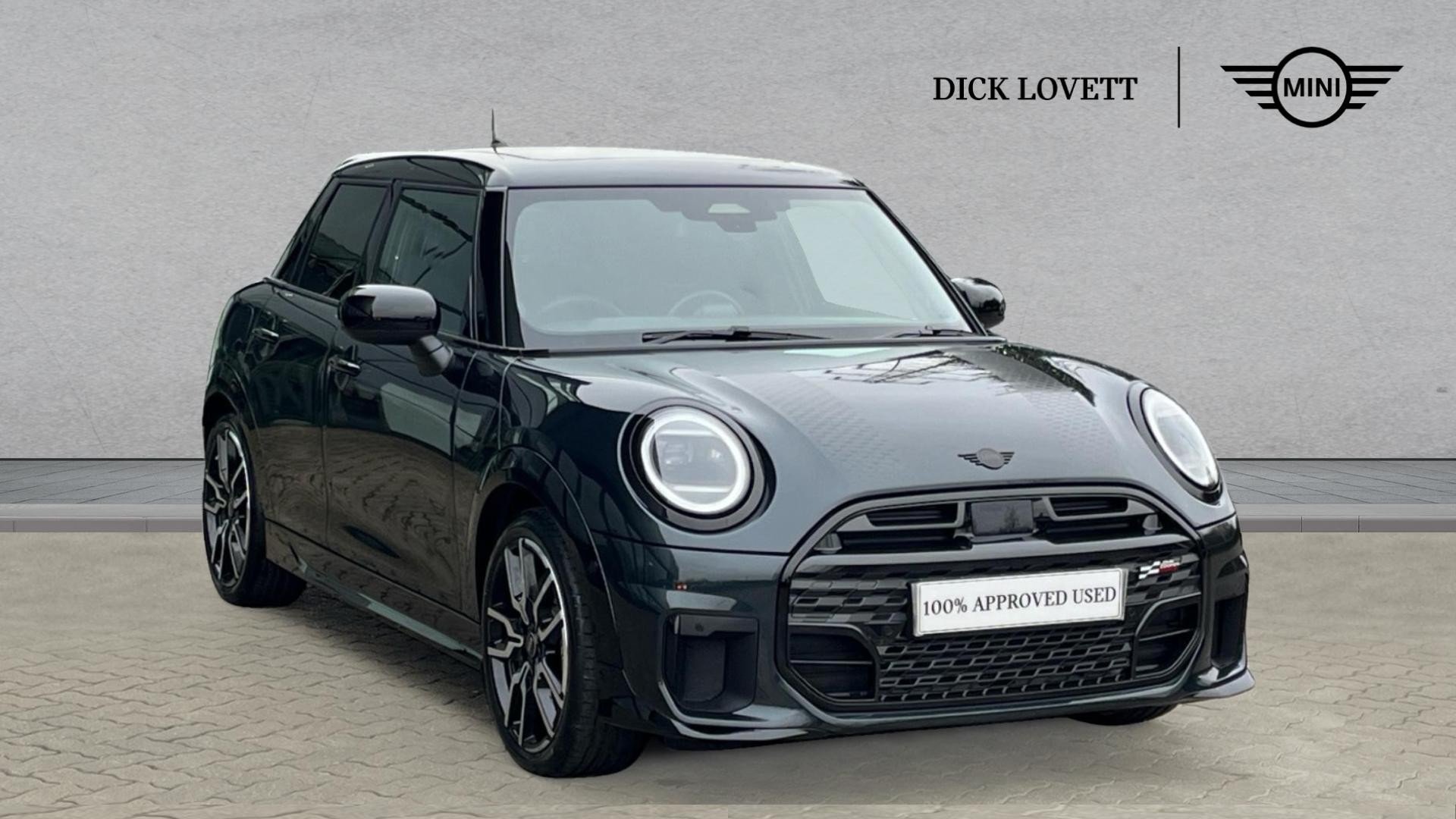 Main listing image - MINI Hatchback 5dr