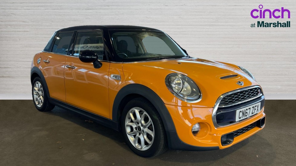 Main listing image - MINI Hatchback 5dr
