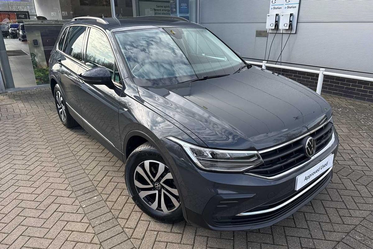 Main listing image - Volkswagen Tiguan