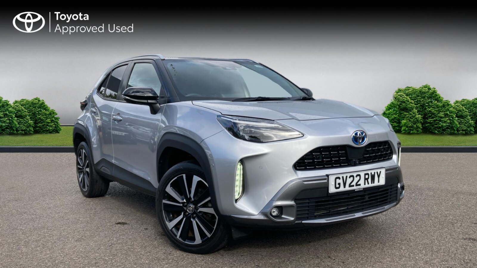 Main listing image - Toyota Yaris Cross
