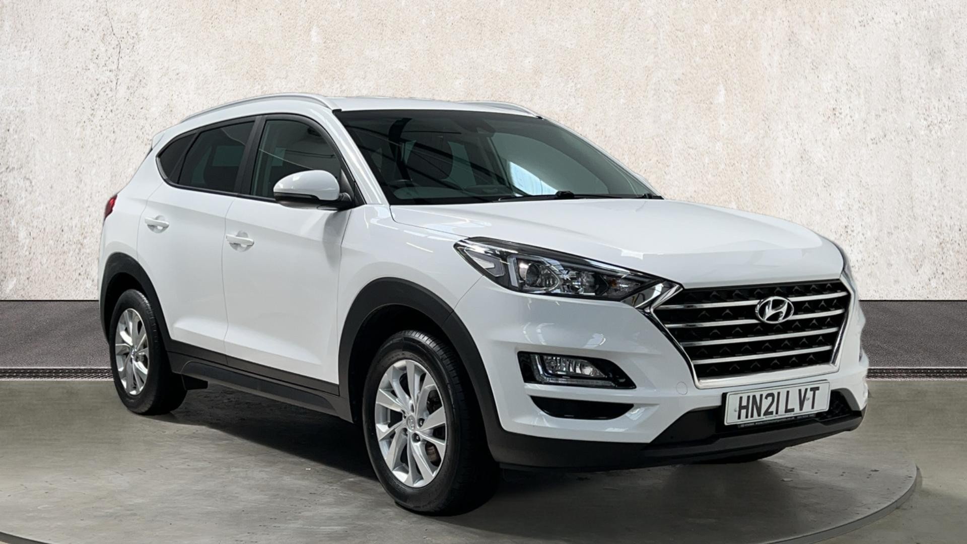 Main listing image - Hyundai Tucson