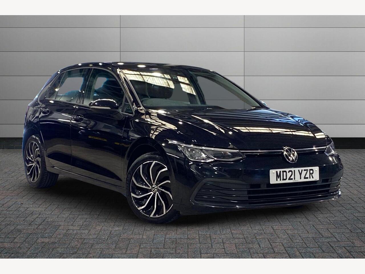 Main listing image - Volkswagen Golf