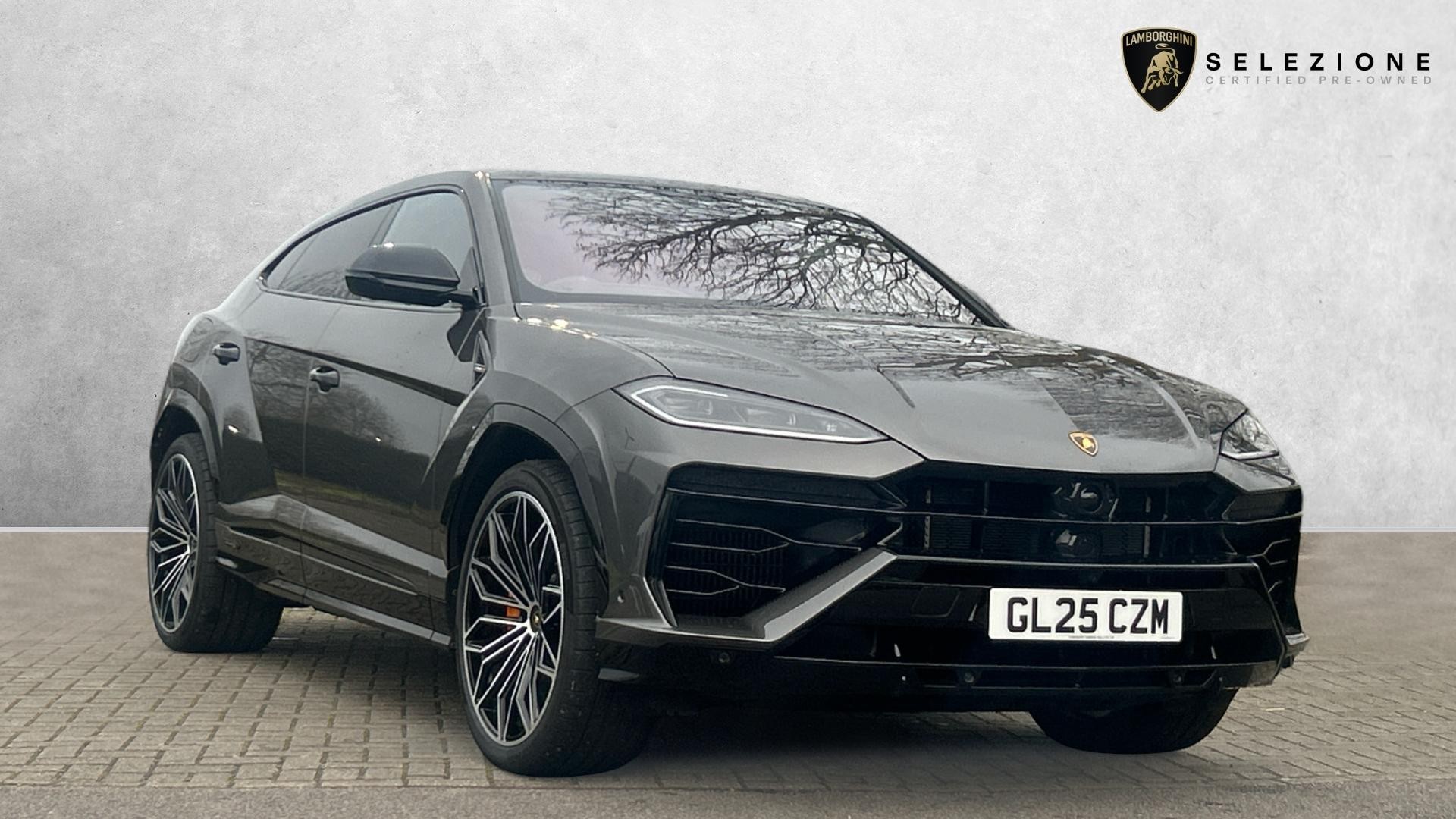 Main listing image - Lamborghini Urus