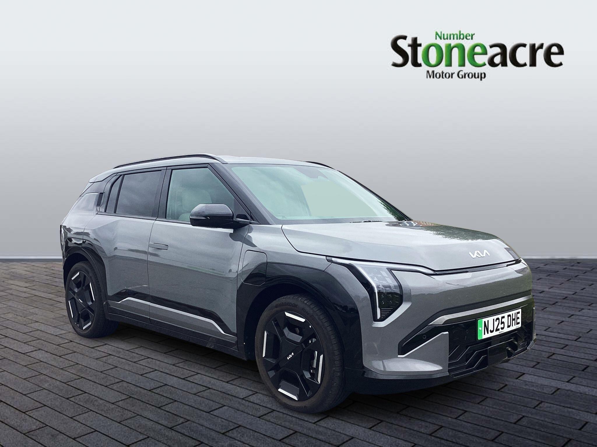 Main listing image - Kia EV3