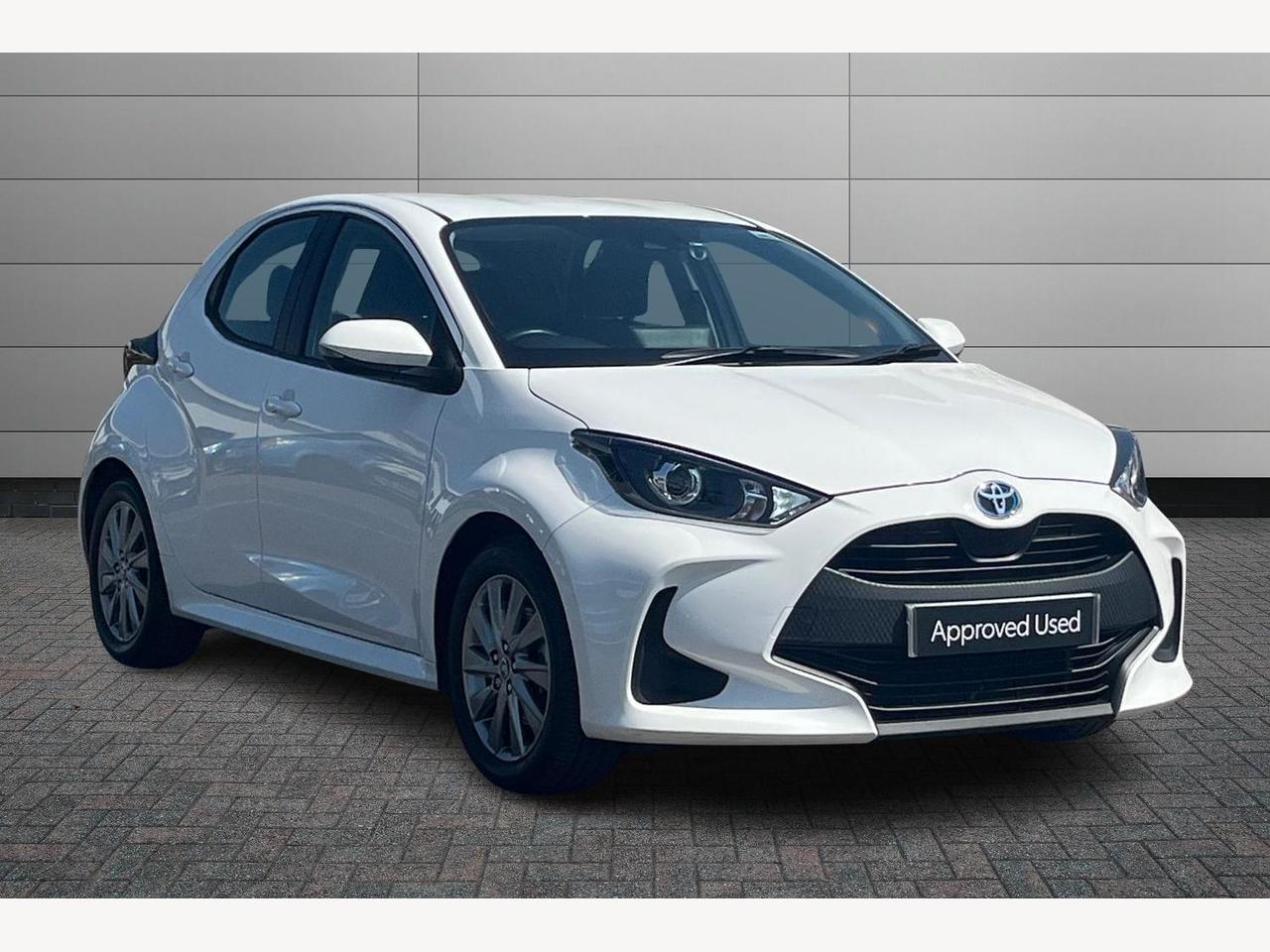 Main listing image - Toyota Yaris