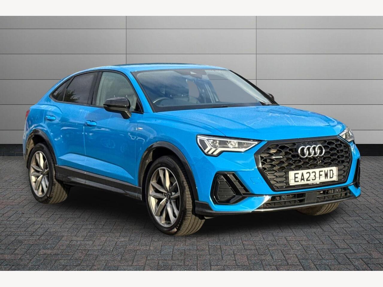 Main listing image - Audi Q3