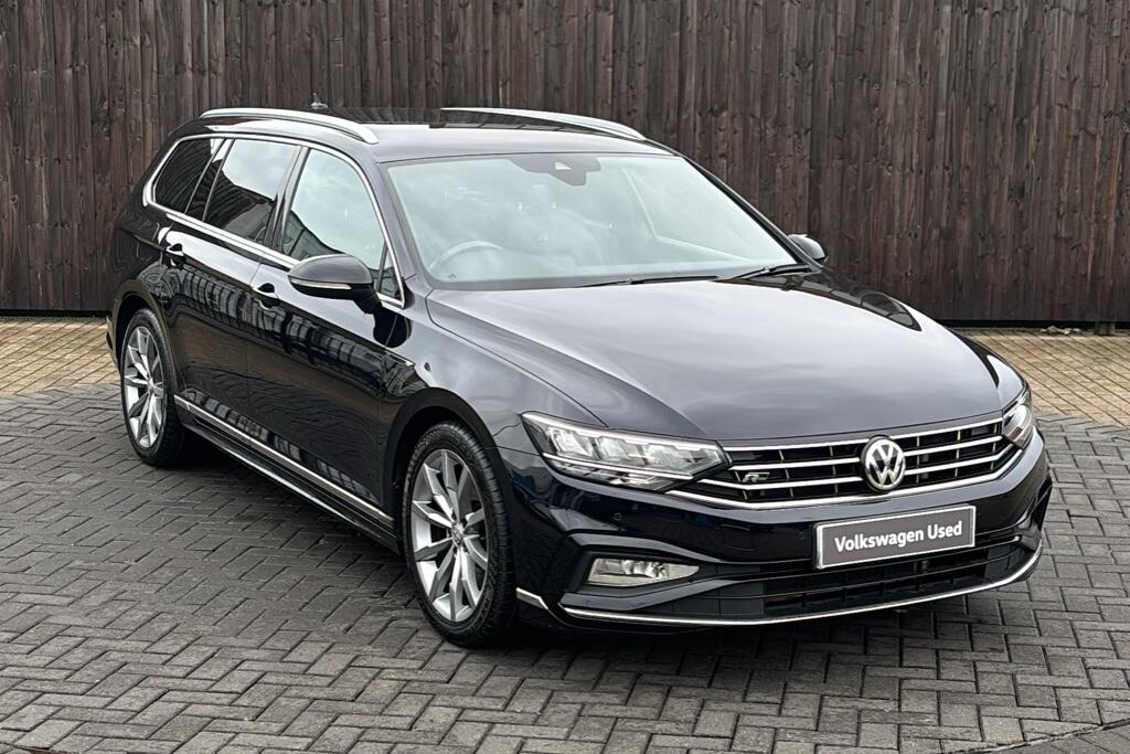 Main listing image - Volkswagen Passat Estate