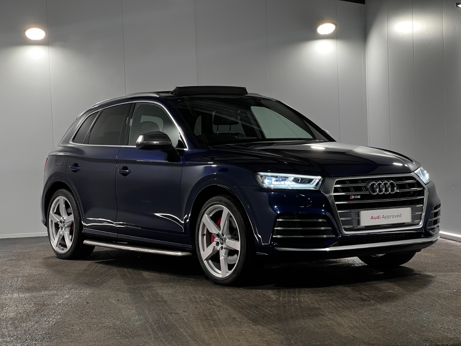 Main listing image - Audi SQ5