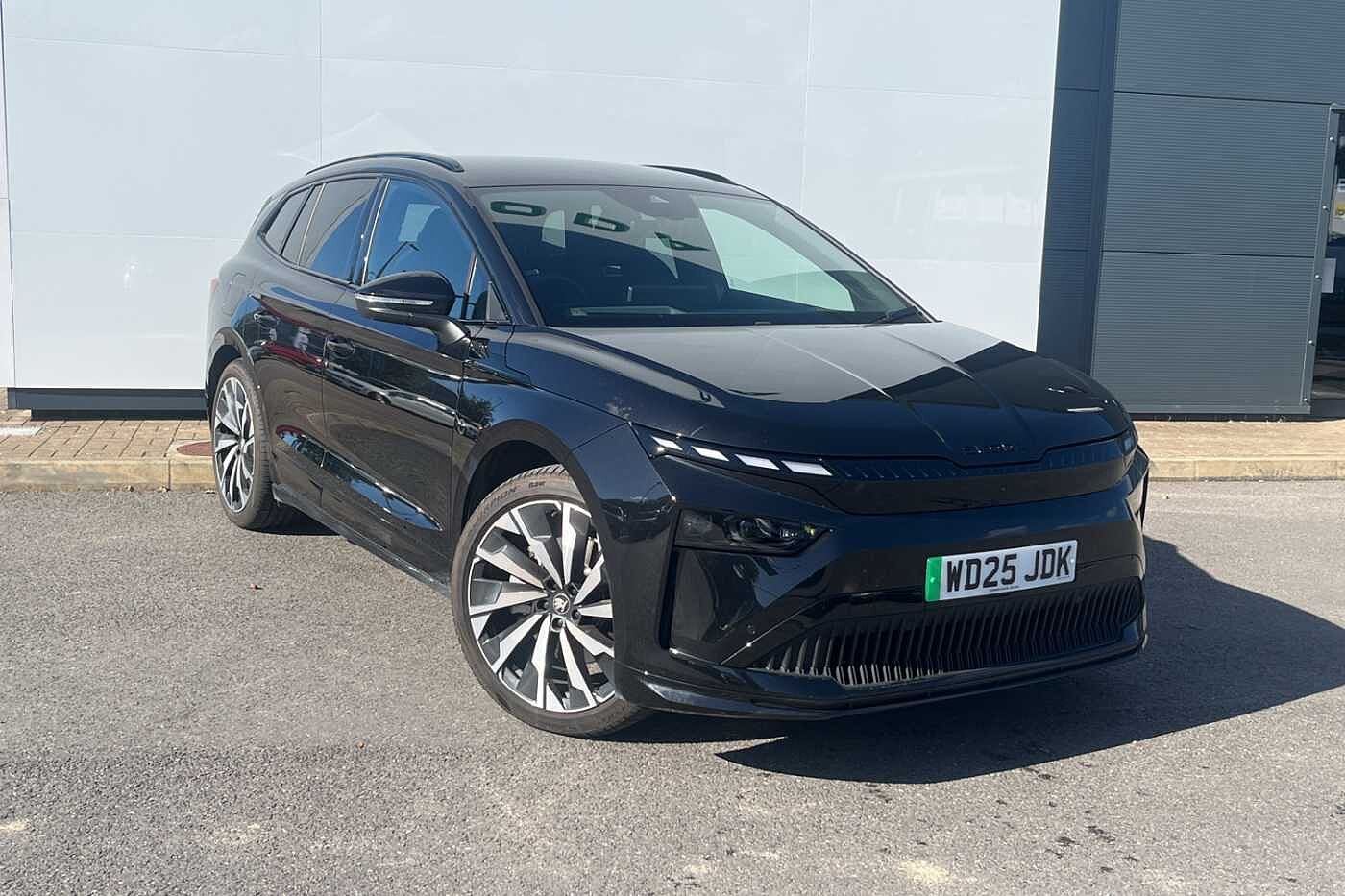 Main listing image - Skoda Enyaq