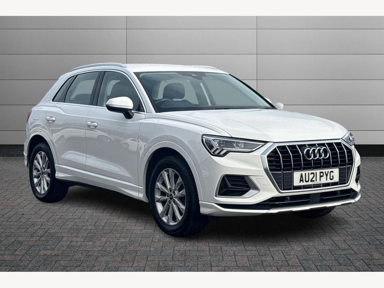 Main listing image - Audi Q3