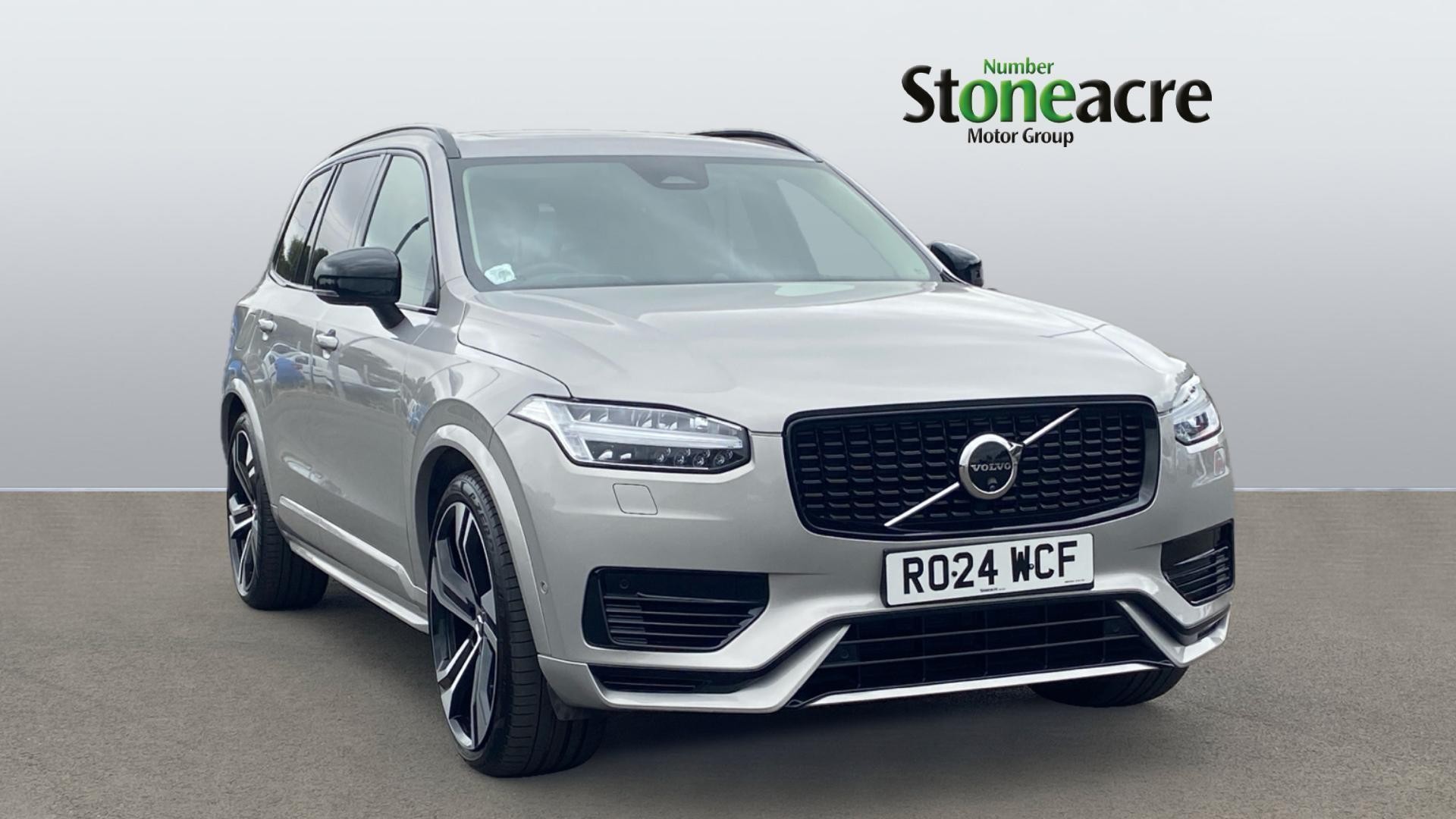 Main listing image - Volvo XC90