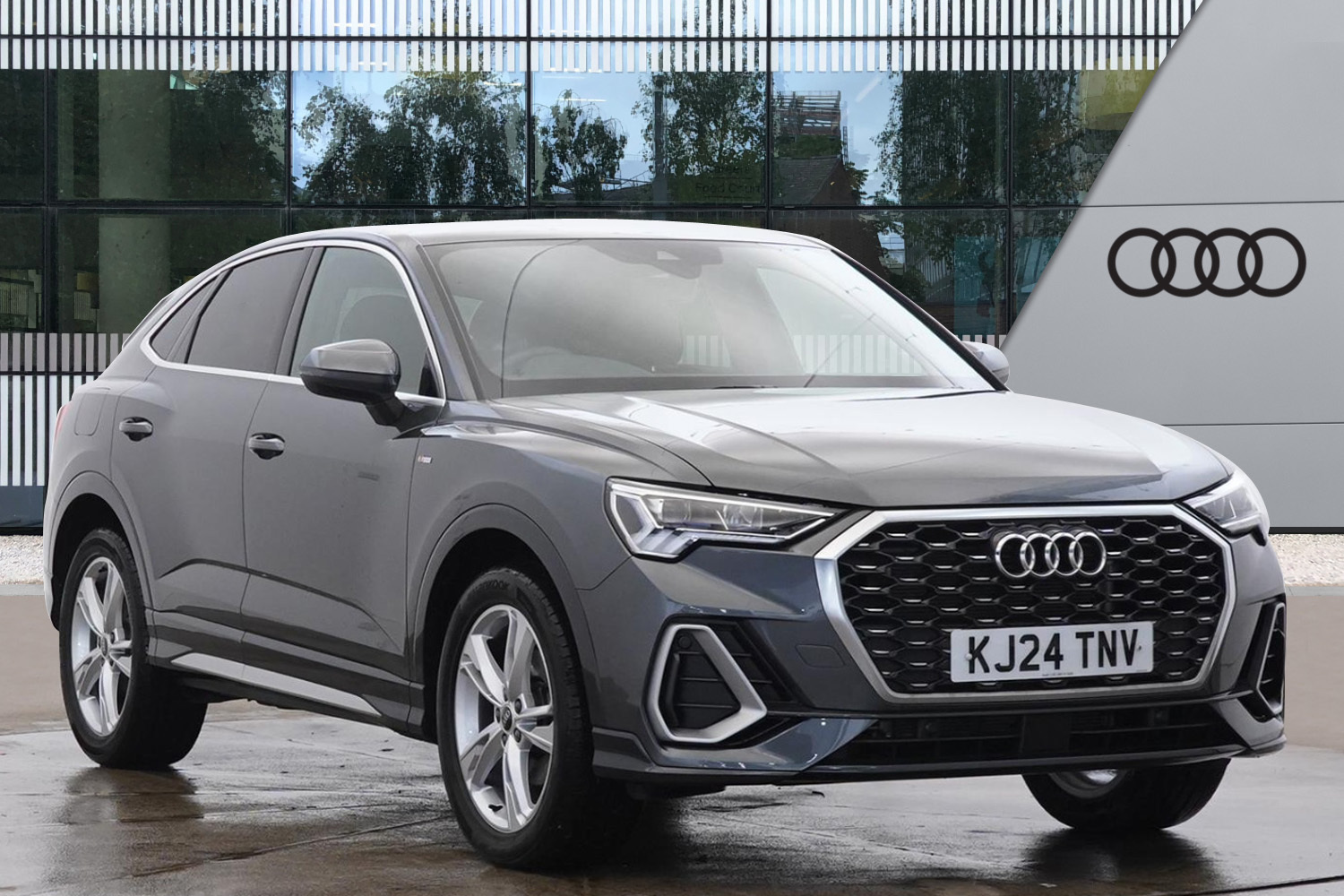 Main listing image - Audi Q3