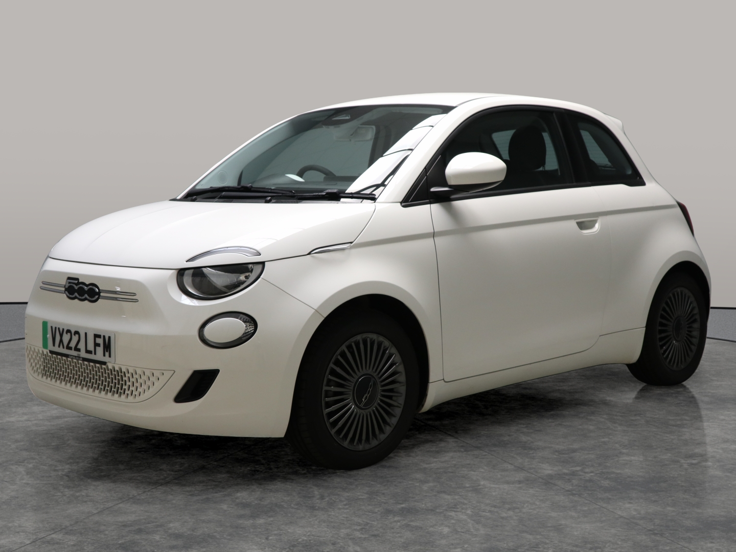 Main listing image - Fiat 500 Electric