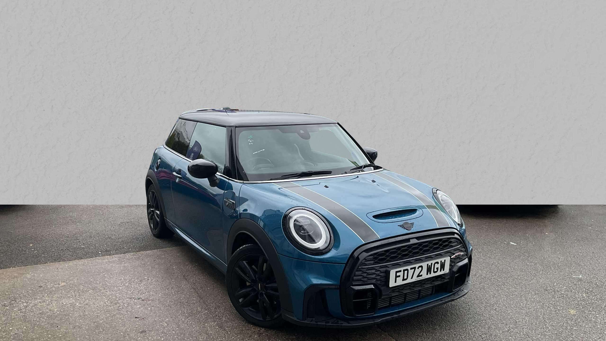 Main listing image - MINI Hatchback