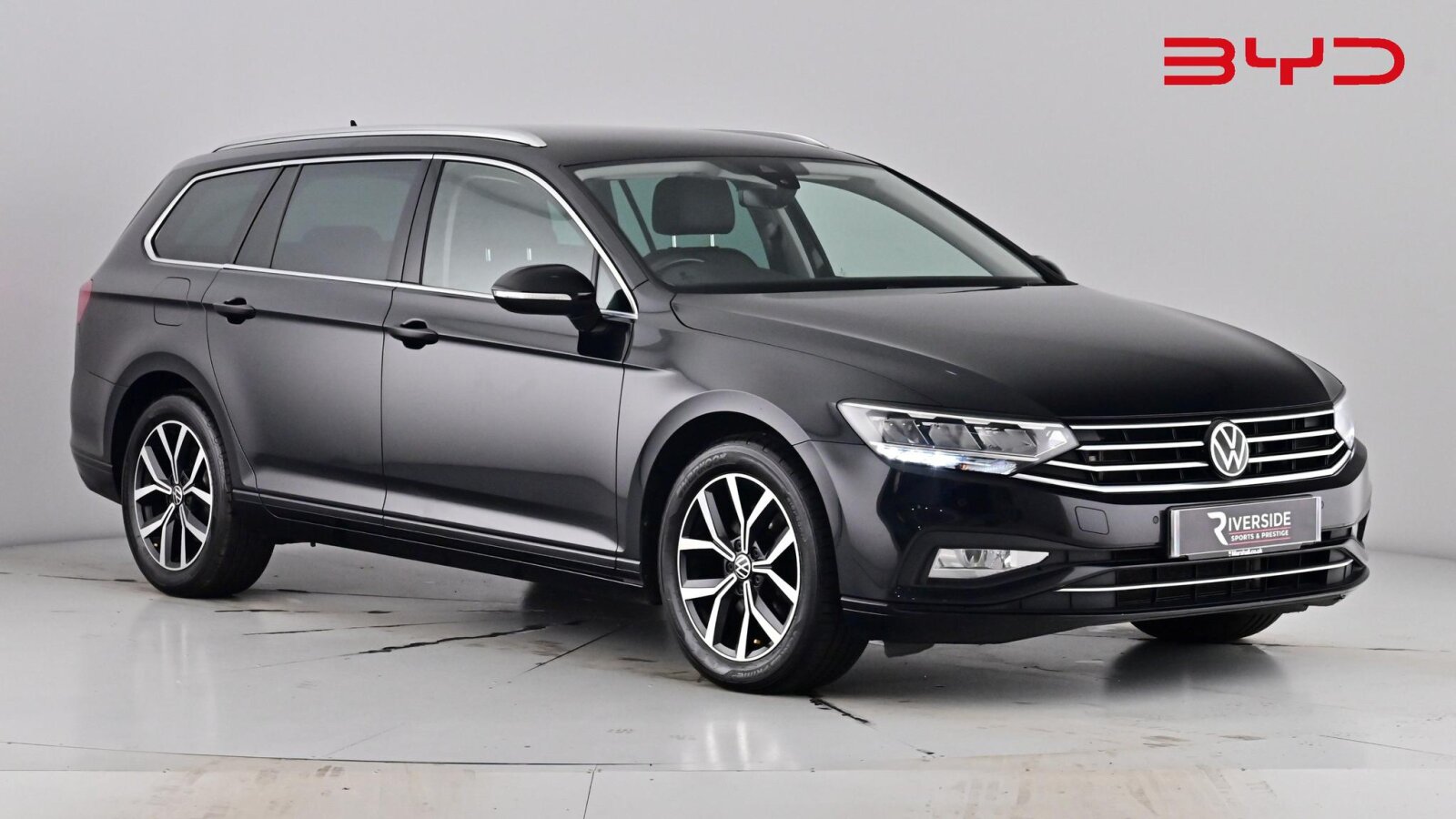 Main listing image - Volkswagen Passat Estate