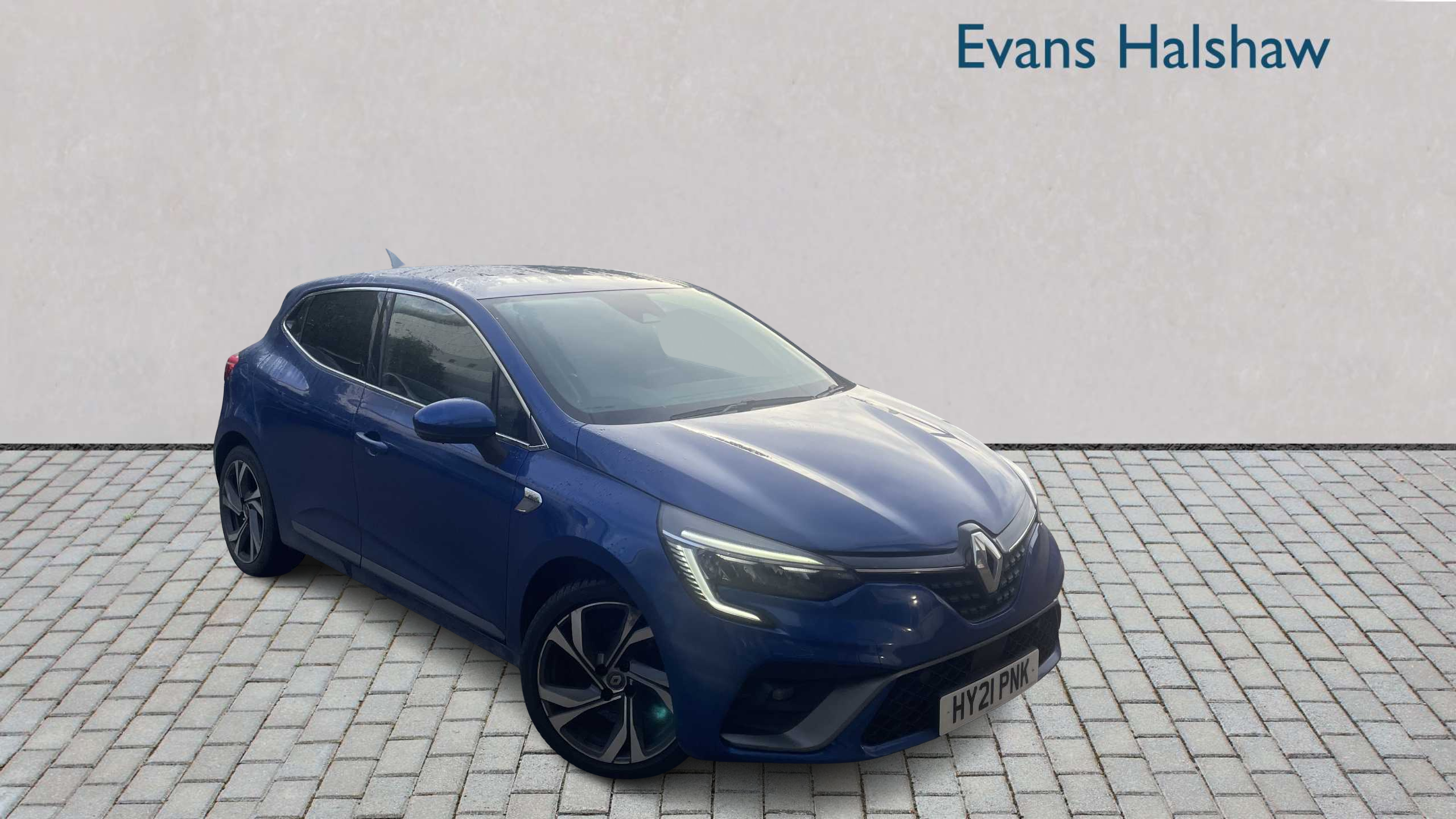 Main listing image - Renault Clio