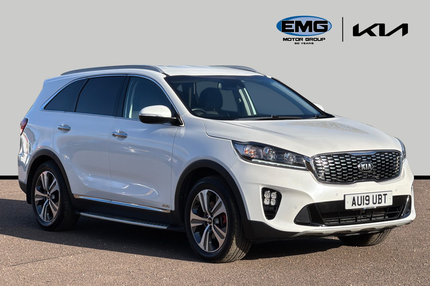 Main listing image - Kia Sorento