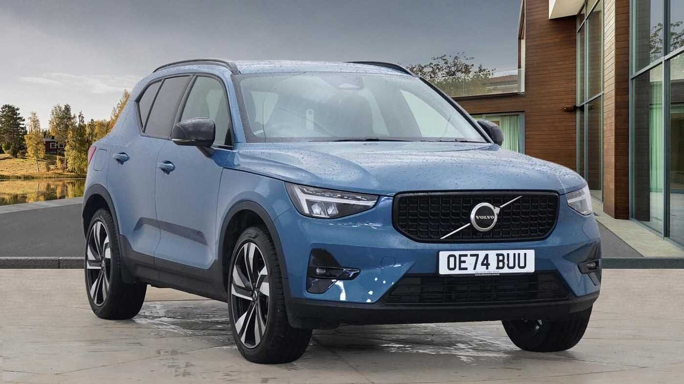 Main listing image - Volvo XC40