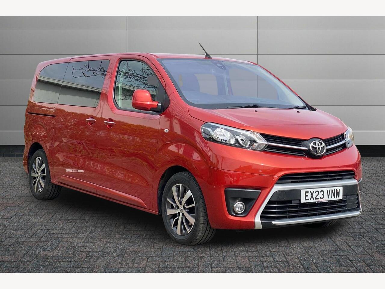 Main listing image - Toyota Proace Verso
