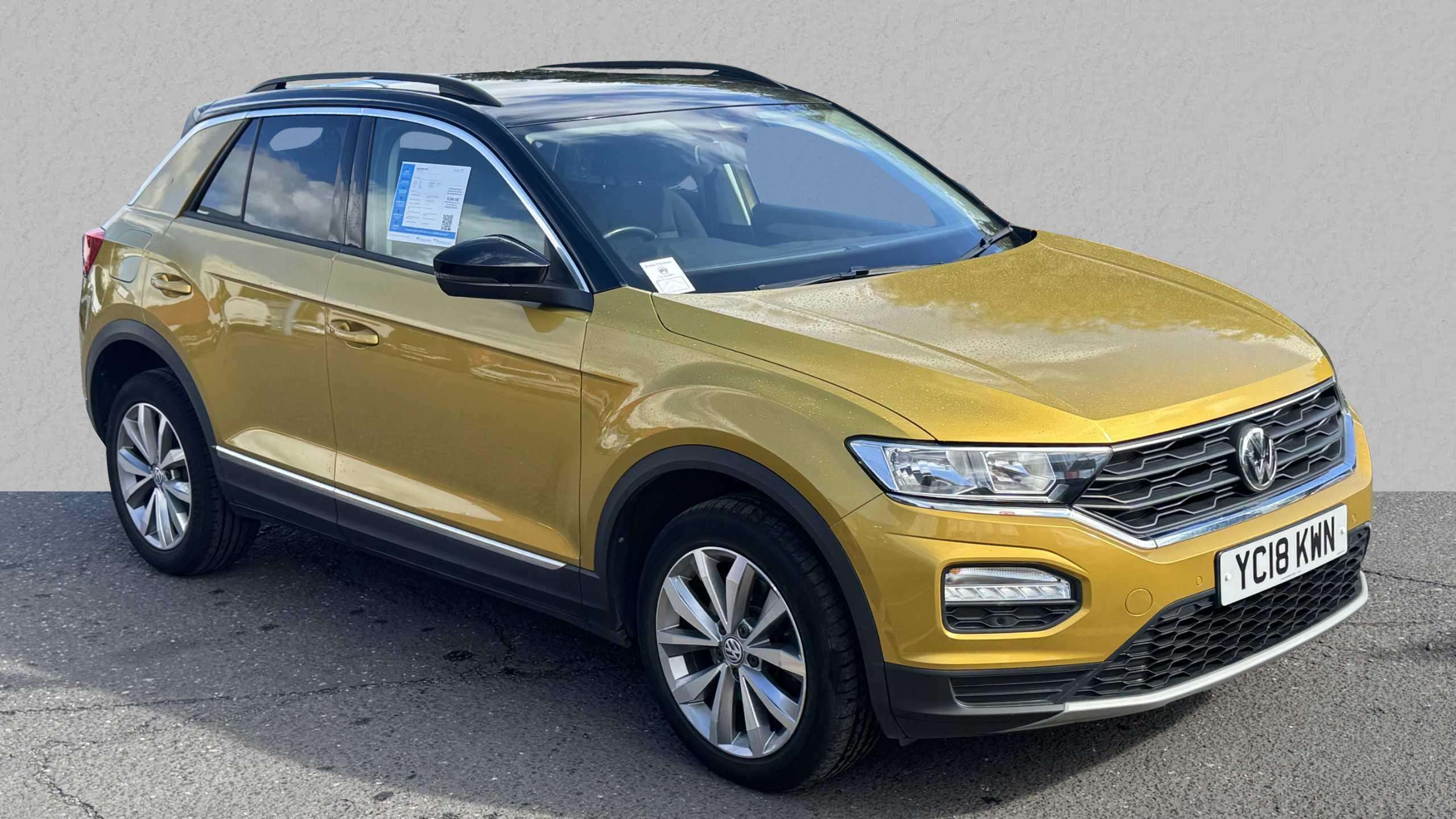 Main listing image - Volkswagen T-Roc
