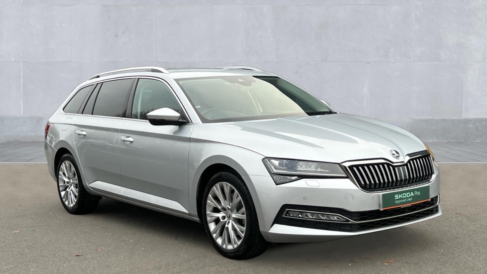 Main listing image - Skoda Superb Estate