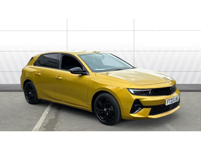 Main listing image - Vauxhall Astra