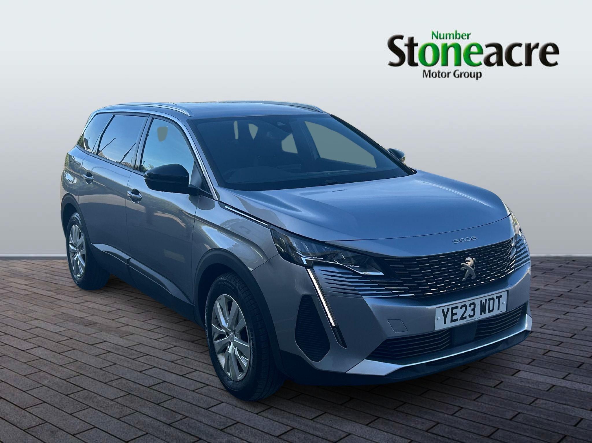 Main listing image - Peugeot 5008