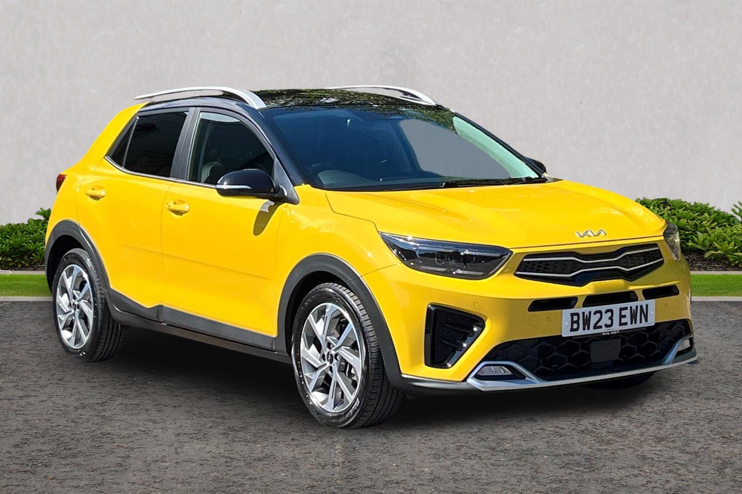 Main listing image - Kia Stonic