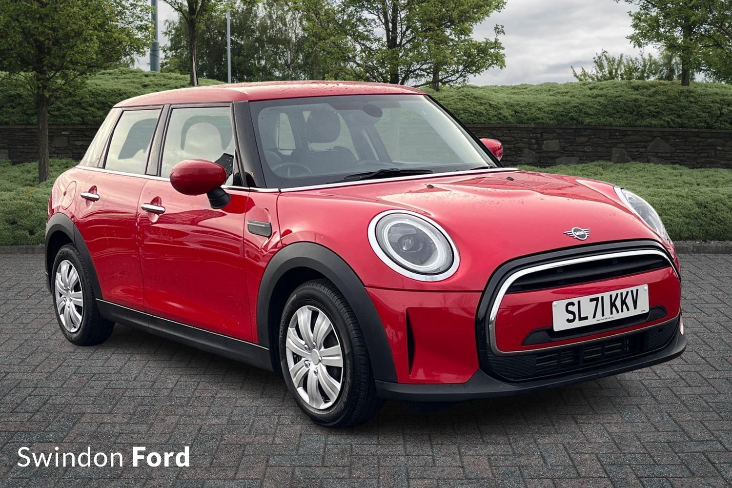 Main listing image - MINI Hatchback 5dr