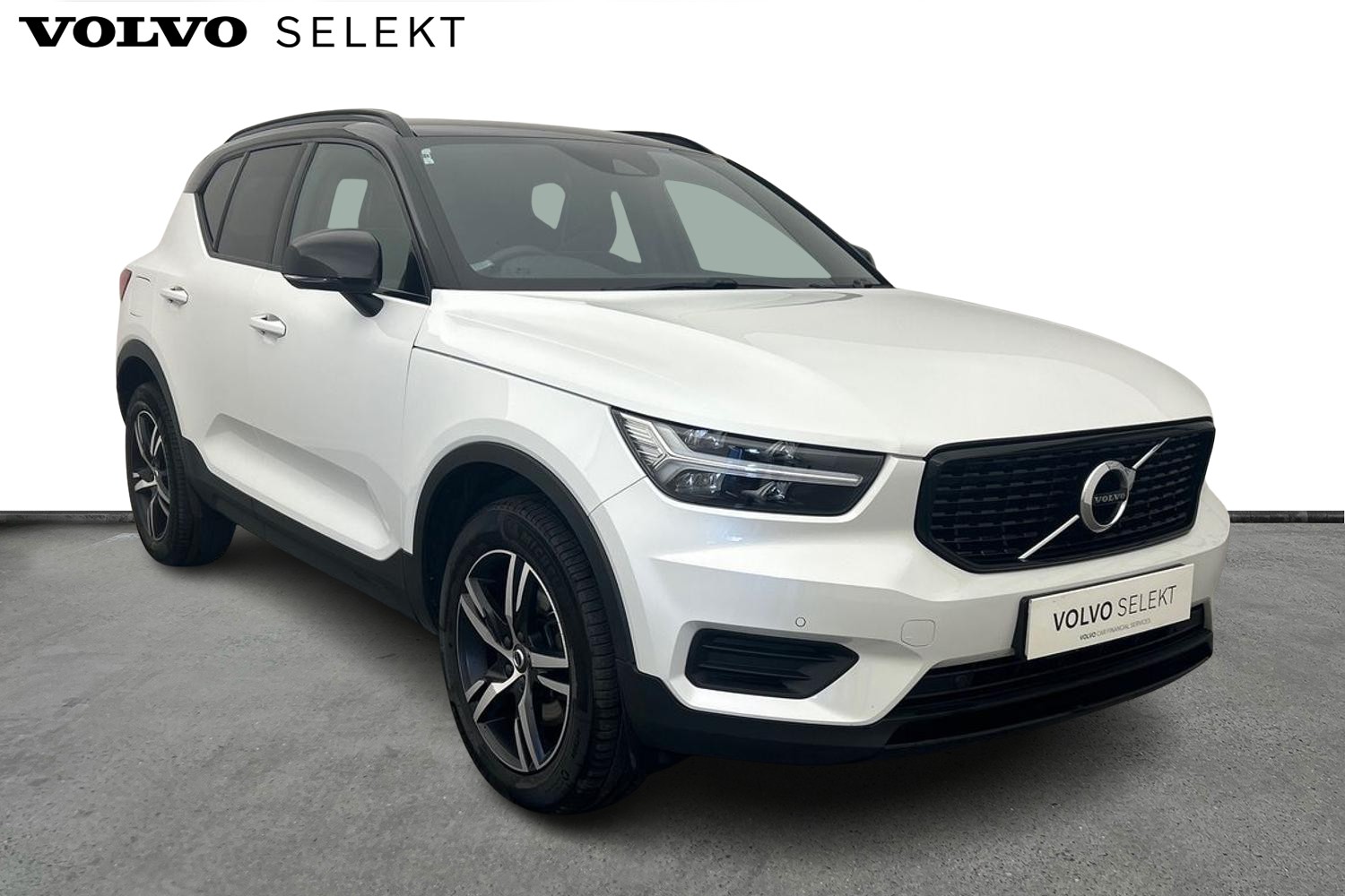 Main listing image - Volvo XC40