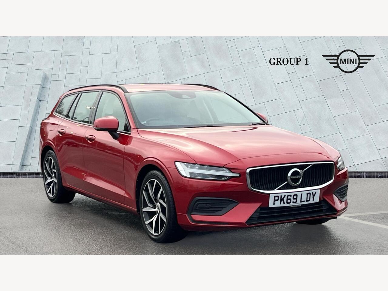 Main listing image - Volvo V60