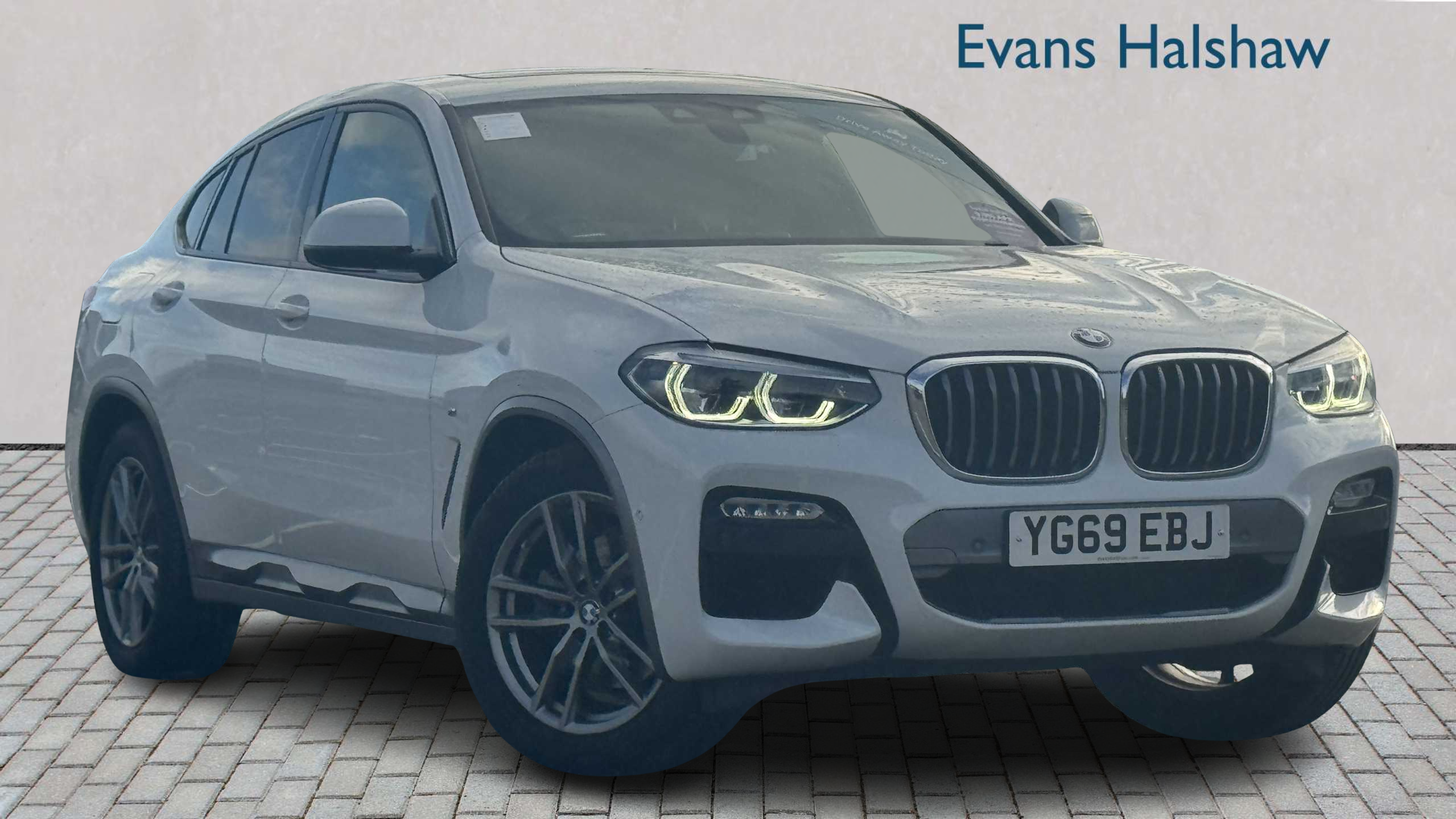 Main listing image - BMW X4