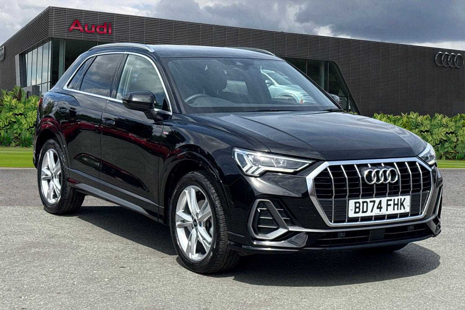 Main listing image - Audi Q3