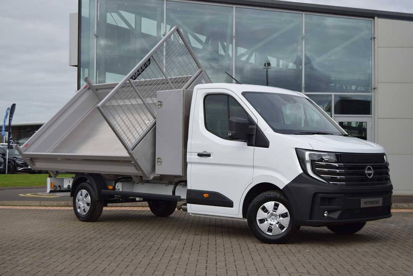 Main listing image - Nissan Interstar