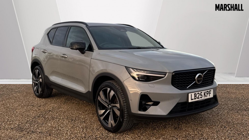 Main listing image - Volvo XC40