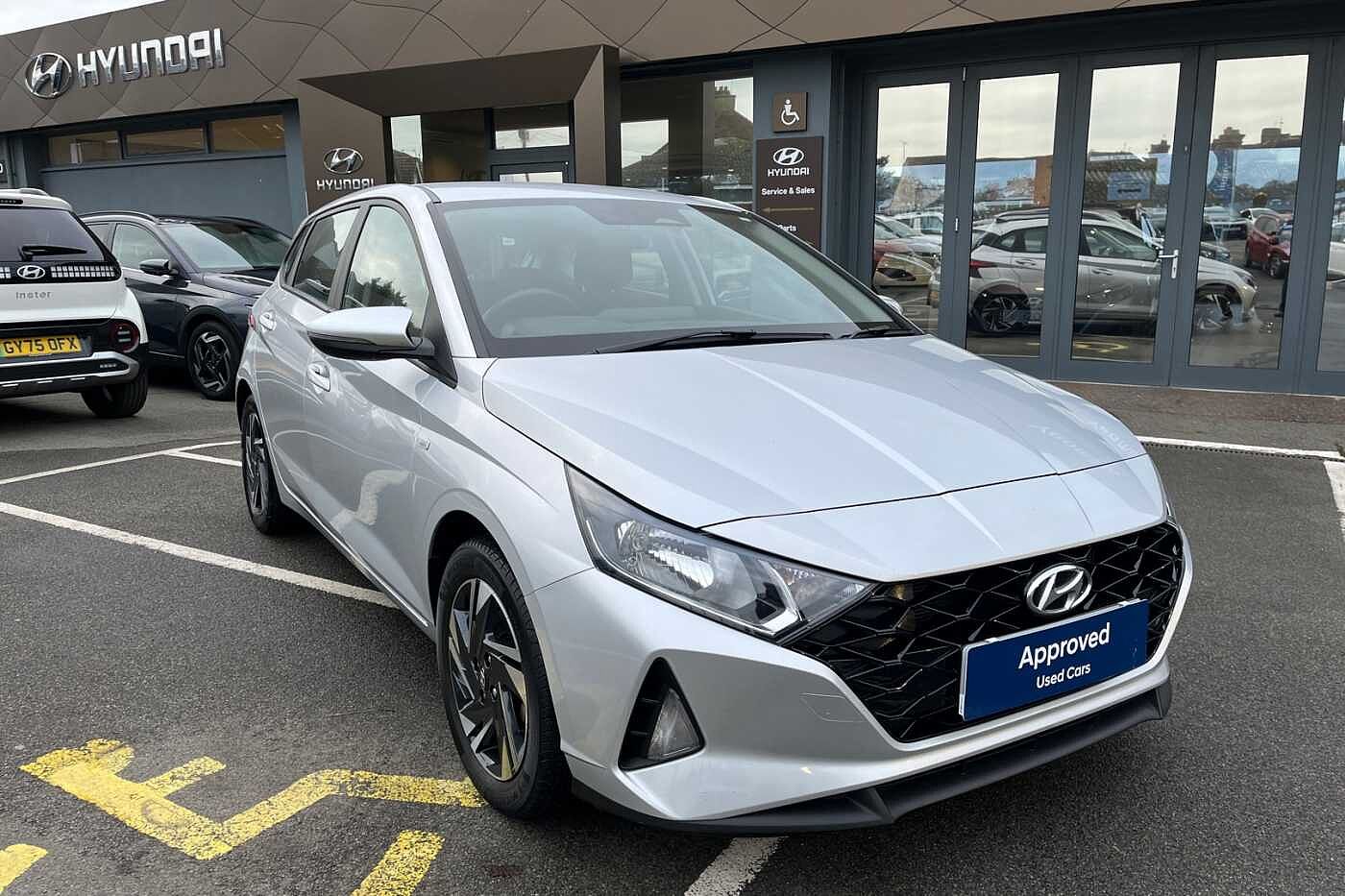 Main listing image - Hyundai i20