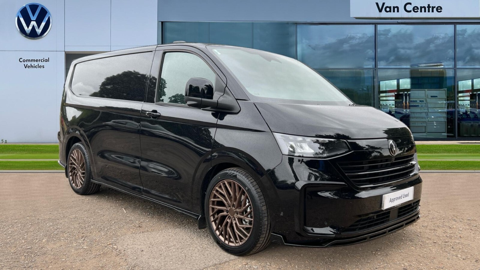 Main listing image - Volkswagen Transporter