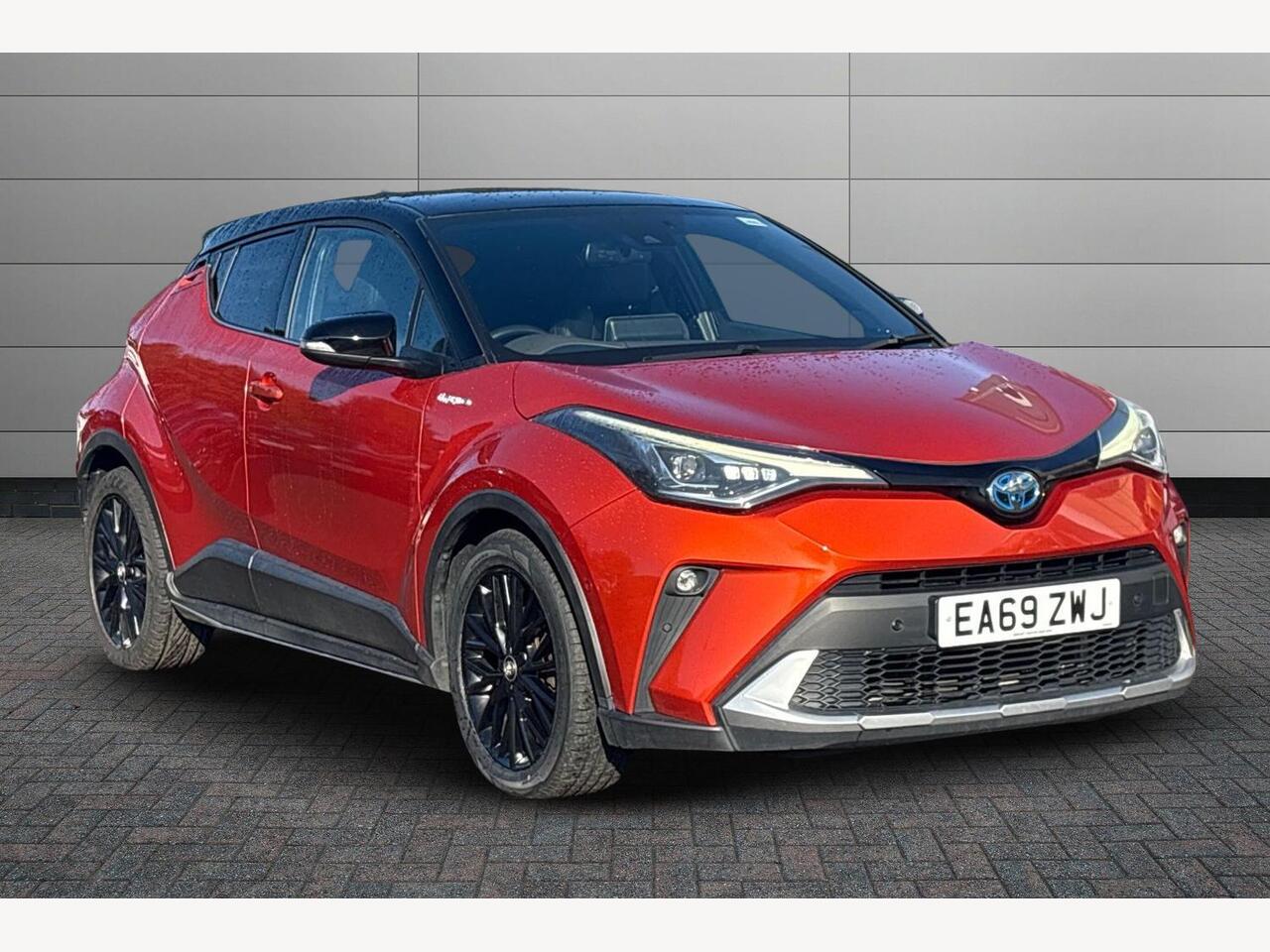Main listing image - Toyota C-HR