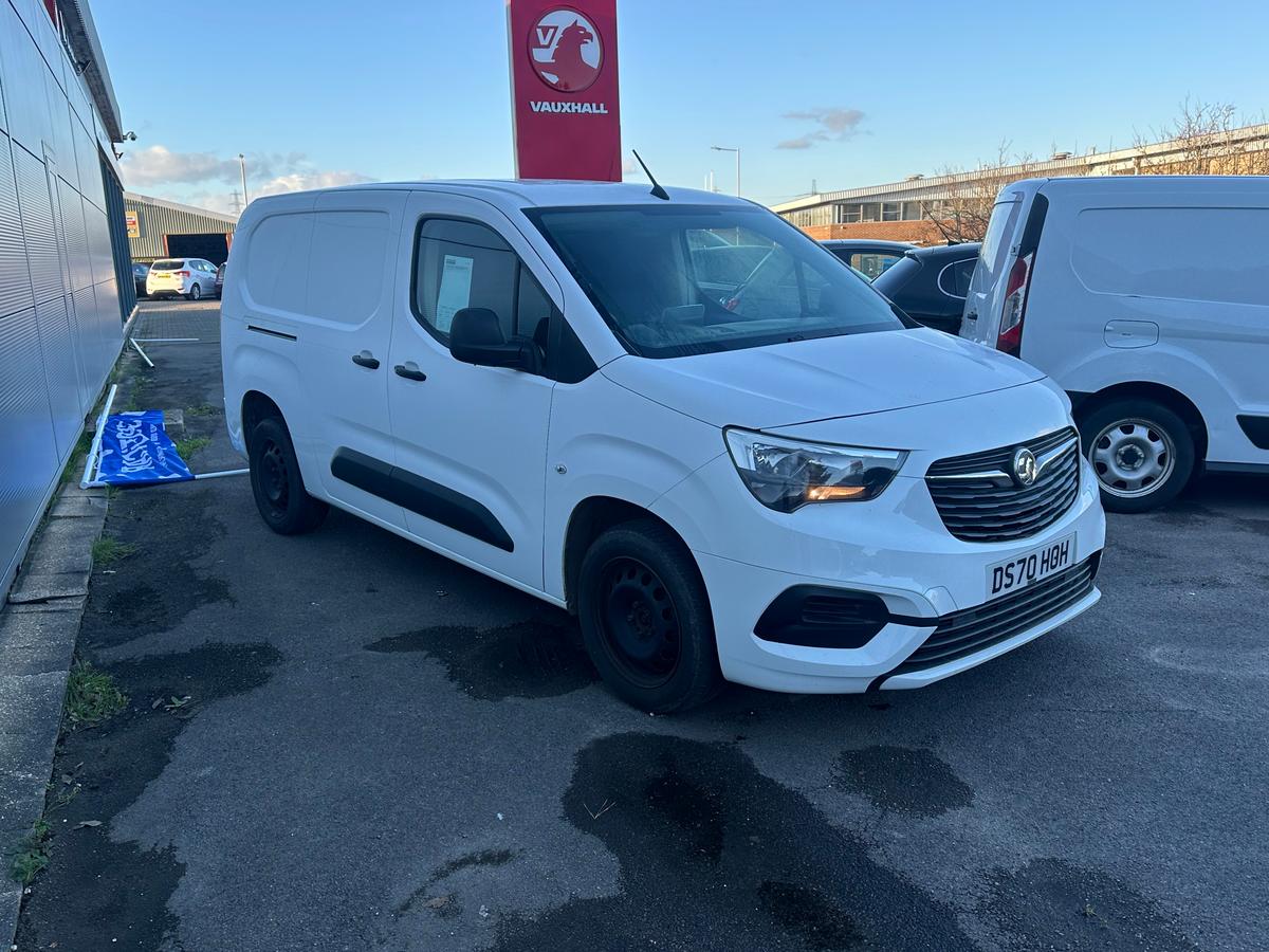 Main listing image - Vauxhall Combo Cargo