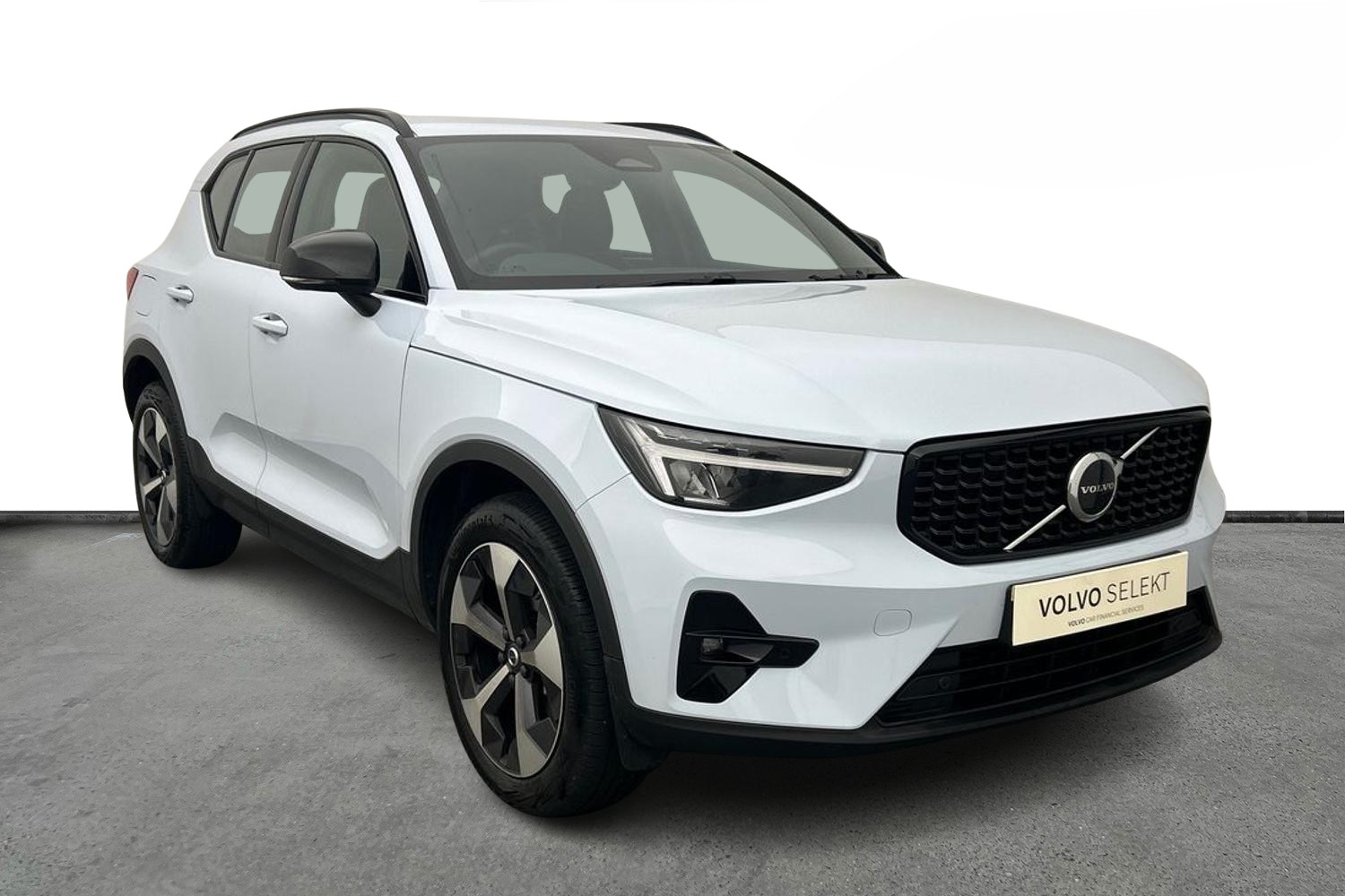 Main listing image - Volvo XC40