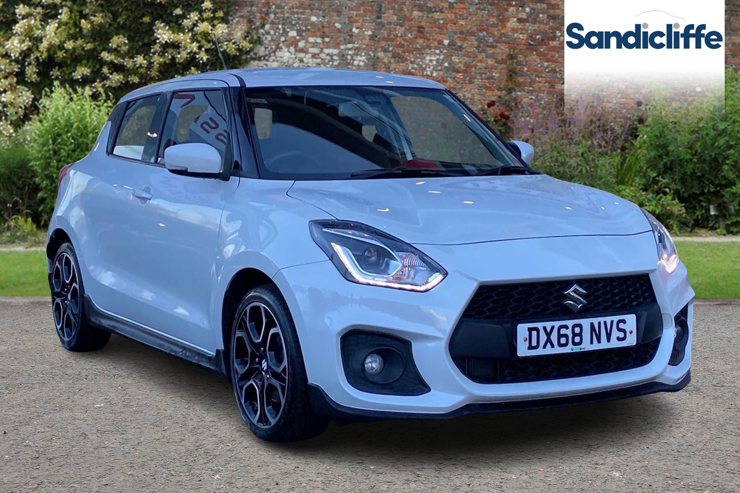 Main listing image - Suzuki Swift Sport