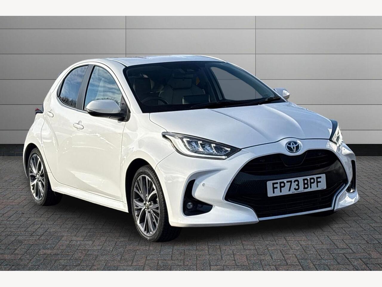Main listing image - Toyota Yaris