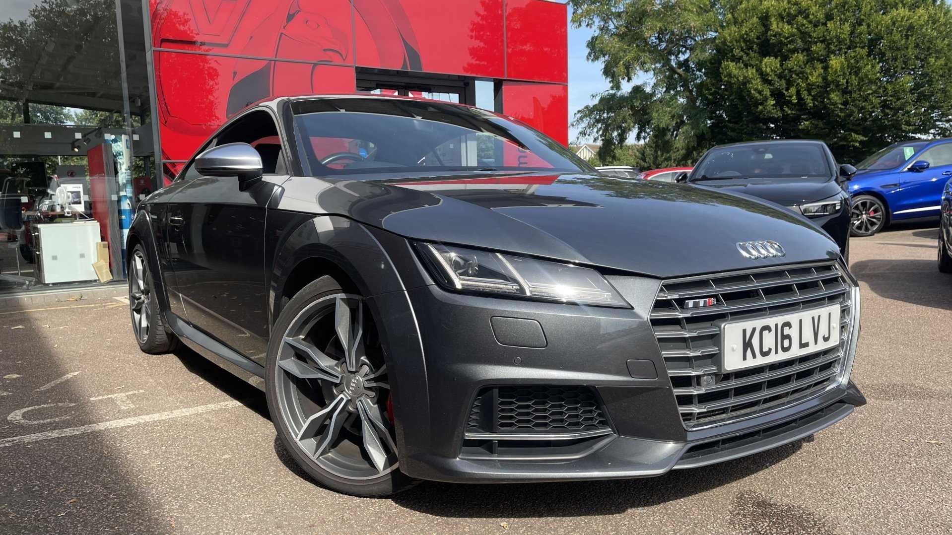 Main listing image - Audi TT S