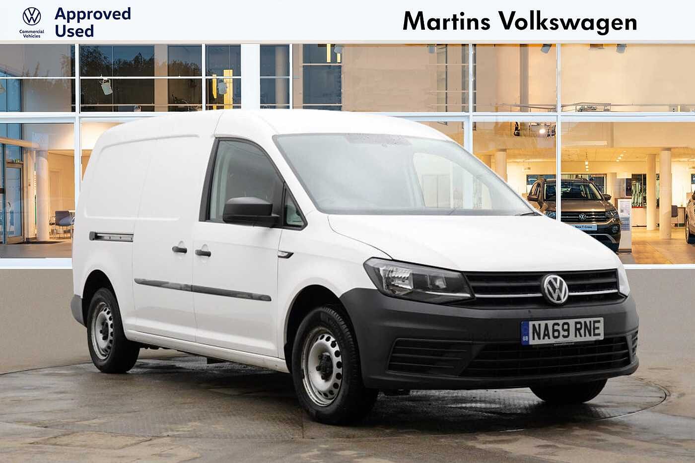 Main listing image - Volkswagen Caddy Maxi