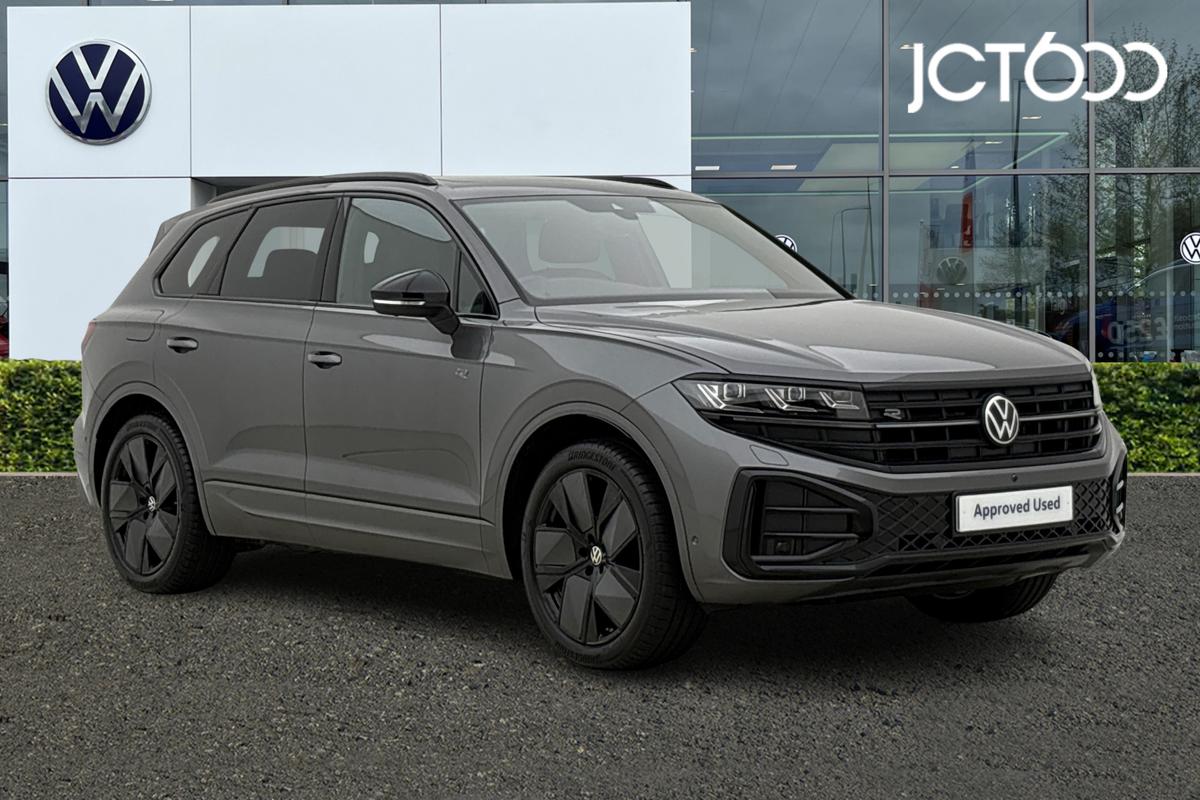 Main listing image - Volkswagen Touareg