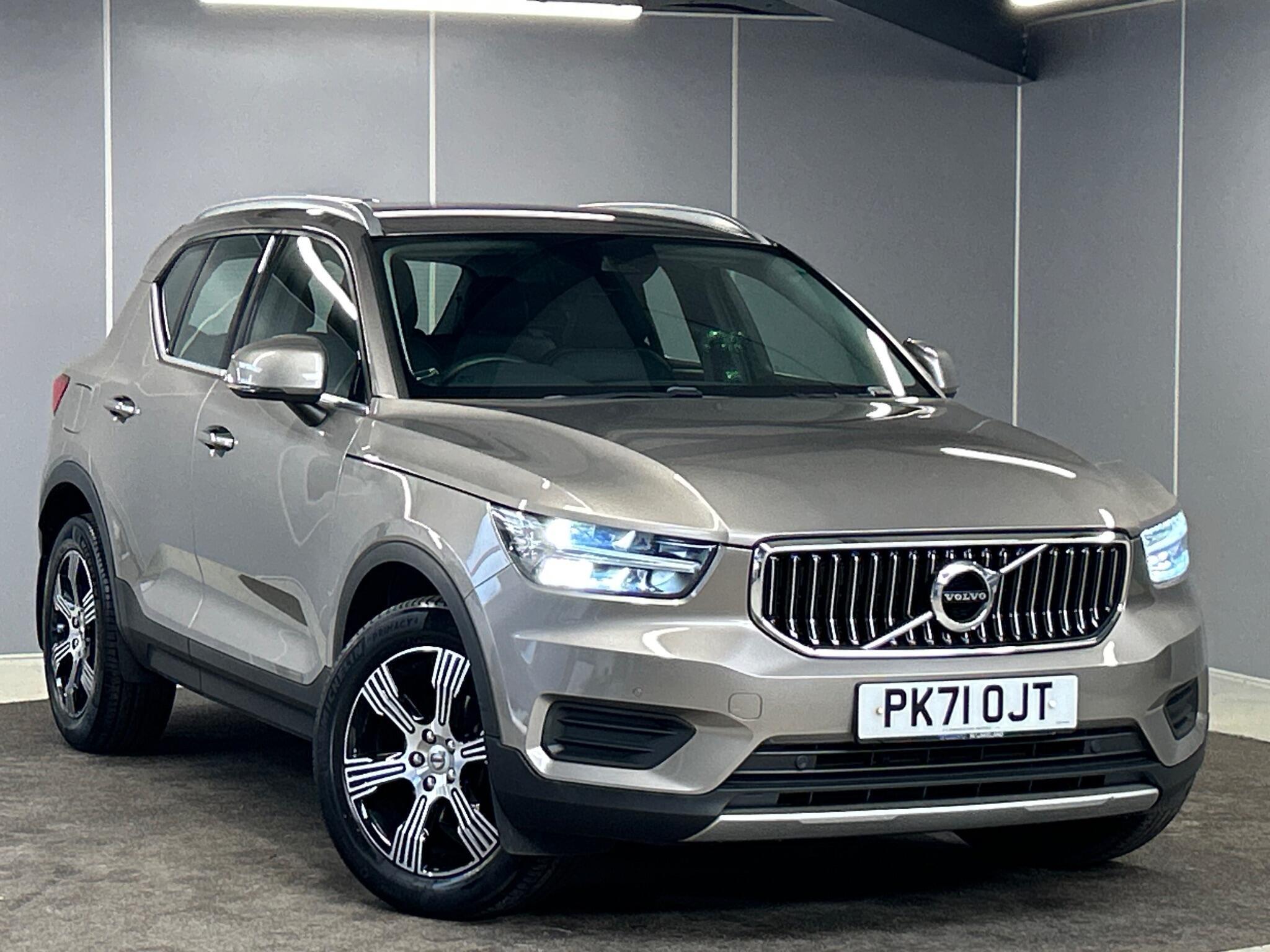 Main listing image - Volvo XC40