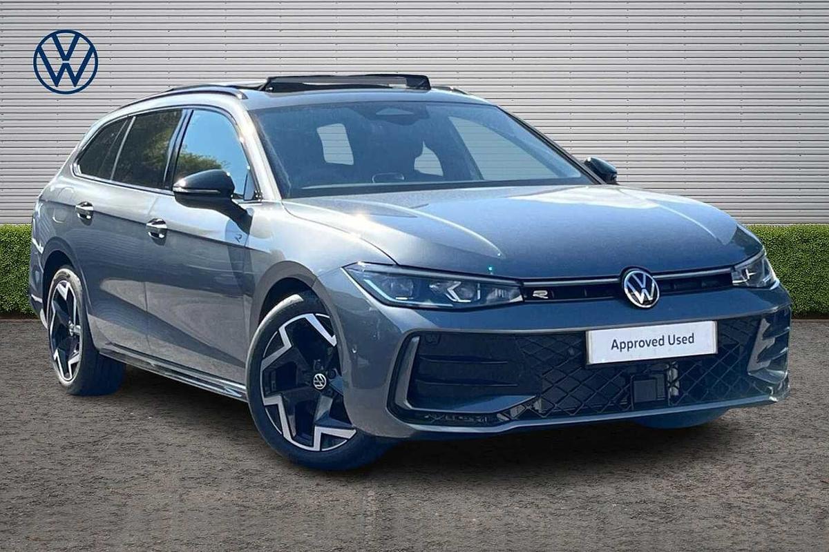 Main listing image - Volkswagen Passat